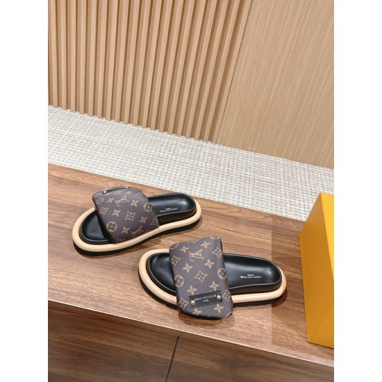 LV SLIPPERS