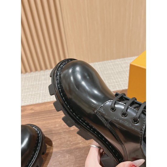 LV Sneakers