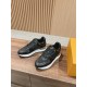 LV SNEAKERS