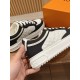 LV SNEAKERS