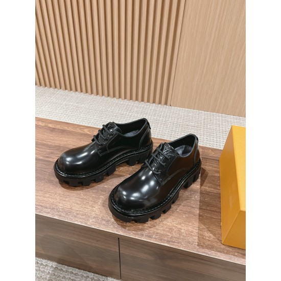 LV Sneakers