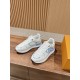 LV SNEAKERS