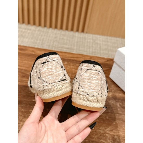 slippers slippers