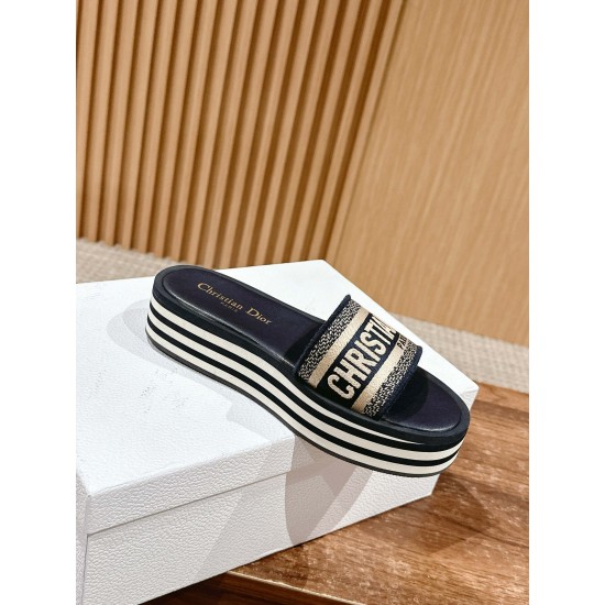 slippers slippers
