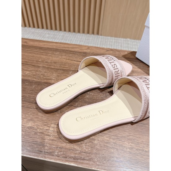 slippers slippers