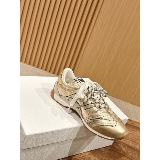 sneakers sneakers