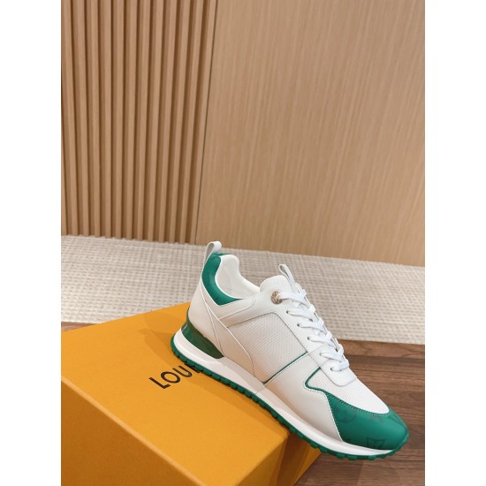 LV SNEAKERS