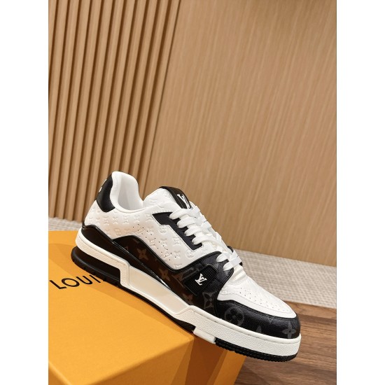 LV SNEAKERS