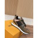 LV SNEAKERS