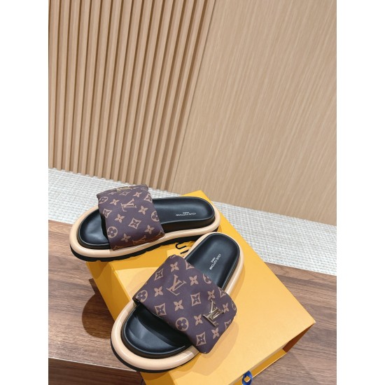 LV SLIPPERS