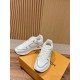 LV SNEAKERS