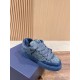 sneakers sneakers