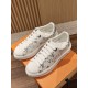 LV SNEAKERS