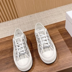 Embroidered Canvas Shoes