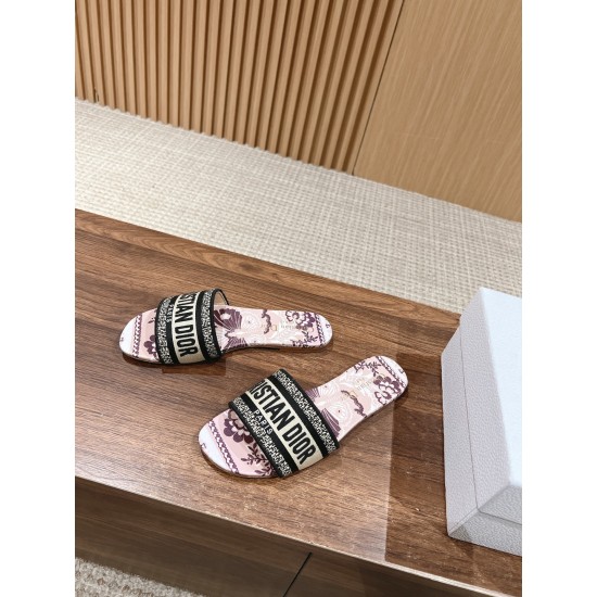 slippers slippers