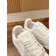 LV SNEAKERS