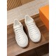 LV SNEAKERS