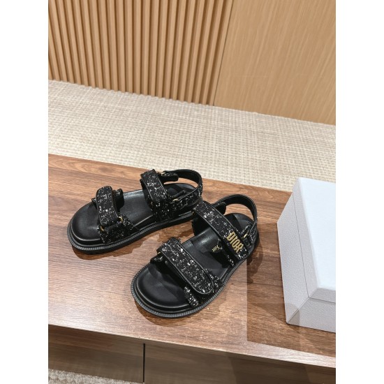 slippers slippers