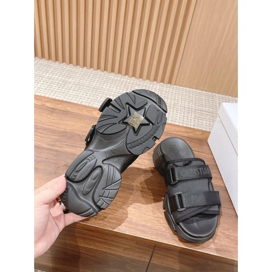 slippers slippers