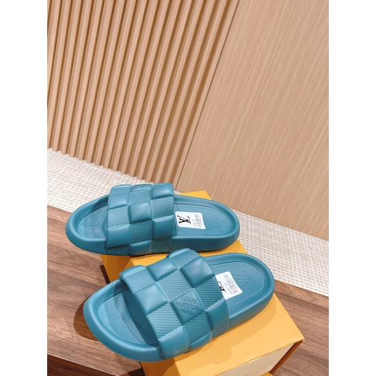 LV SLIPPERS