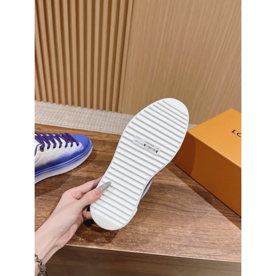 LV SNEAKERS