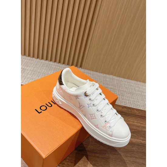 LV SNEAKERS
