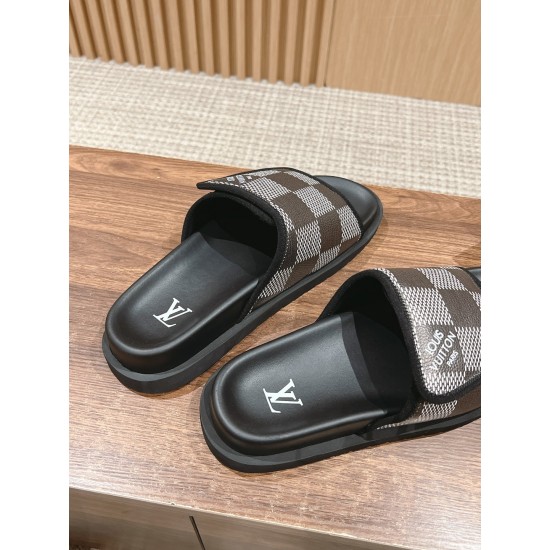 LV SLIPPERS