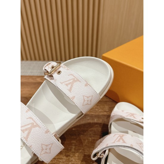 LV SLIPPERS