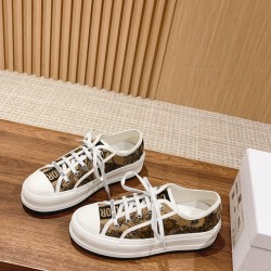 Embroidered Canvas Shoes