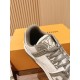 LV SNEAKERS