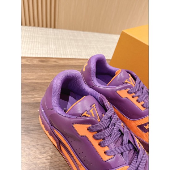 LV SNEAKERS