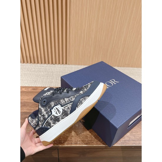 sneakers sneakers