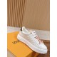 LV SNEAKERS