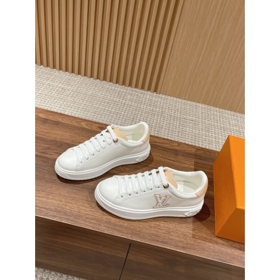 LV SNEAKERS