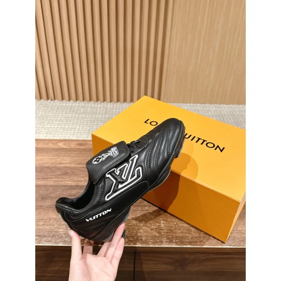 LV SNEAKERS