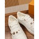 LV SNEAKERS