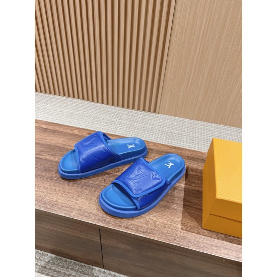LV SLIPPERS