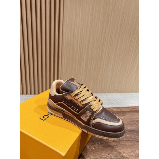 LV SNEAKERS