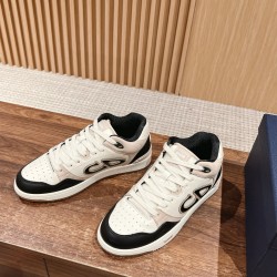 B57 Sneakers