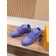 LV SNEAKERS