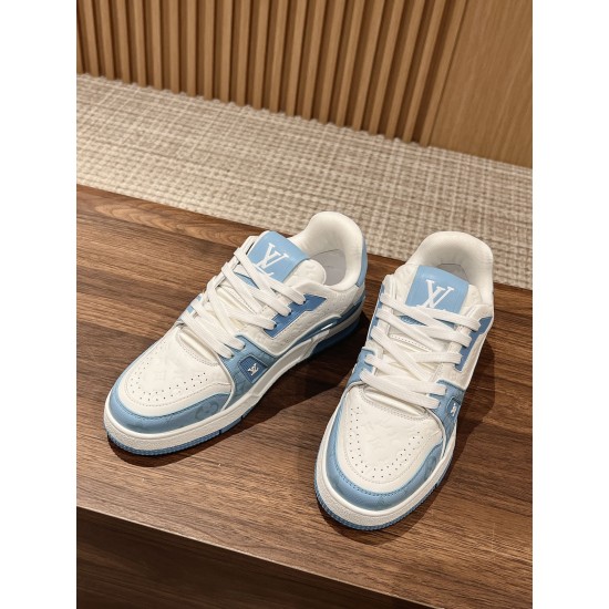 LV SNEAKERS