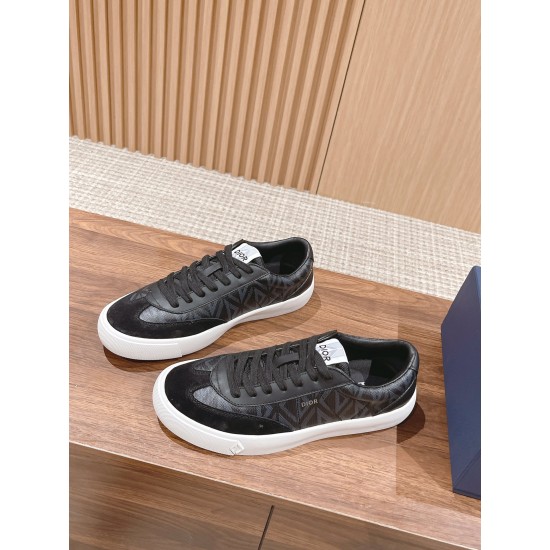 B101 Sneakers