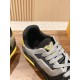 LV SNEAKERS