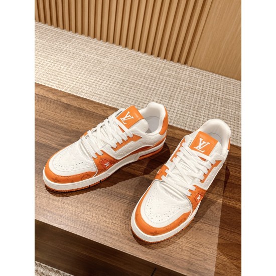 LV SNEAKERS
