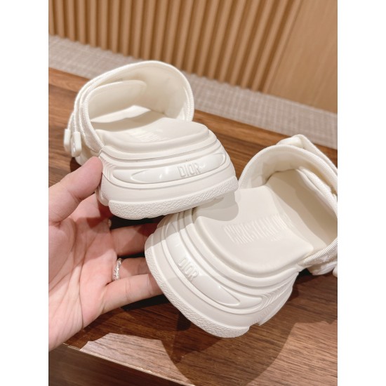 slippers slippers