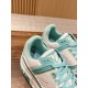 LV SNEAKERS