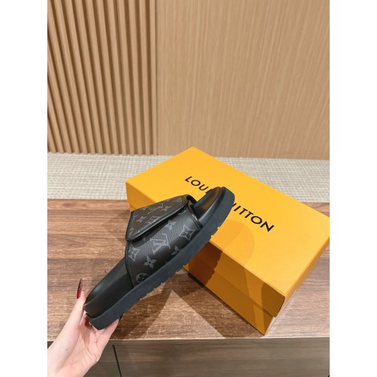 LV SLIPPERS