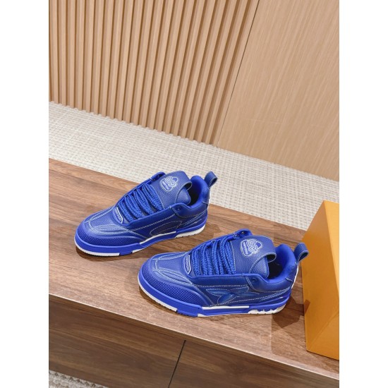 LV SNEAKERS