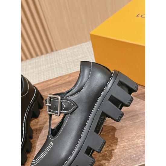 LV Sneakers