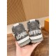 LV SNEAKERS